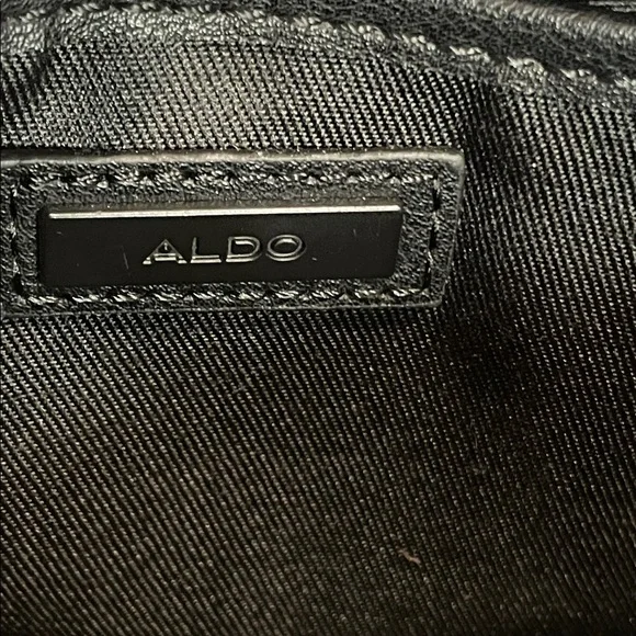 Aldo Elegant Black Quilted Crossbody Bag - Picture 2 of 14